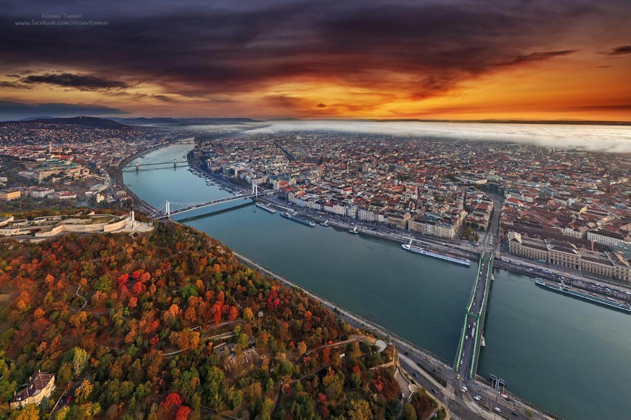 Romantic Two Bedroom Apartments In The Hills Of Budapest With Private Parking Luaran gambar