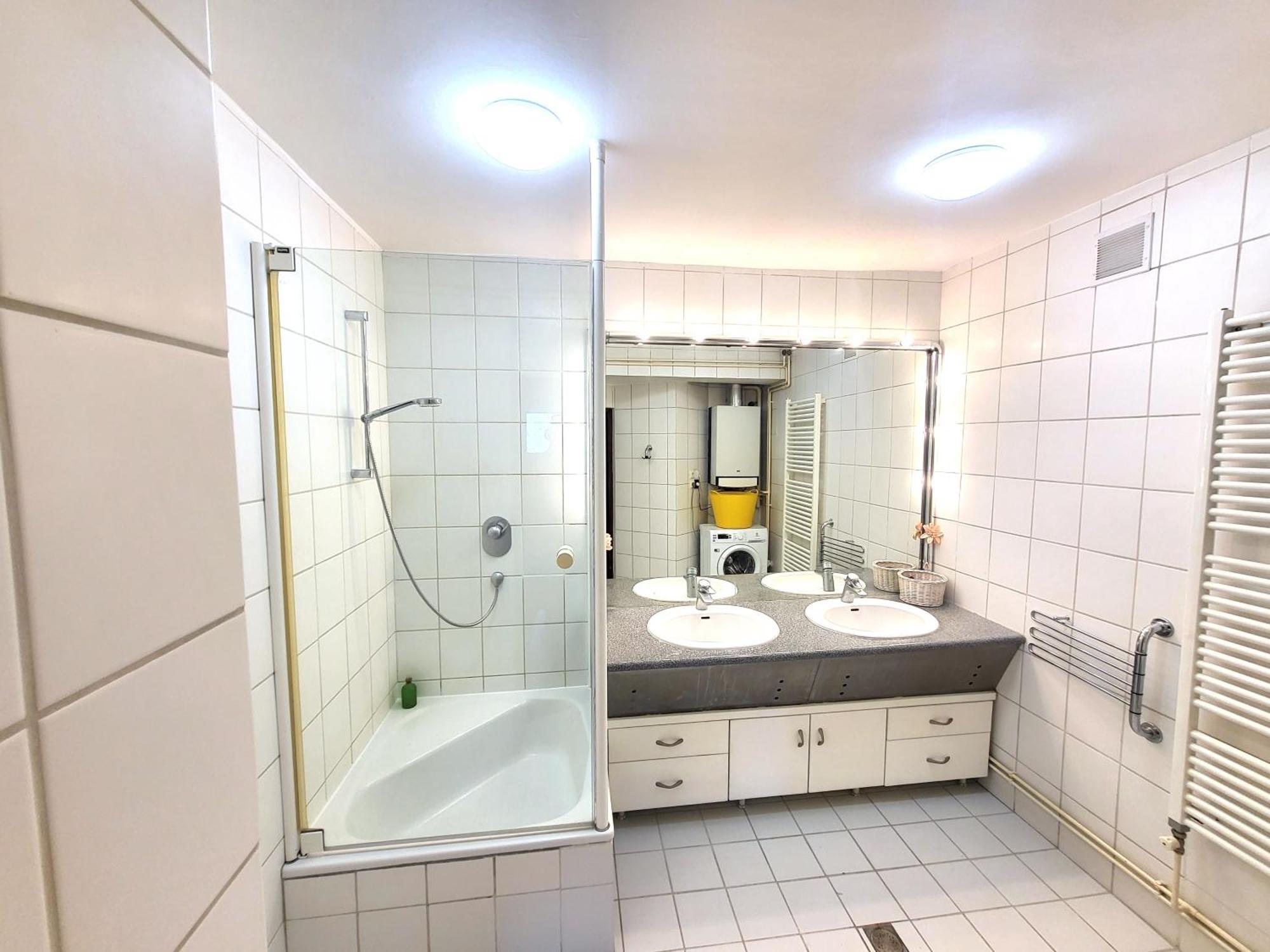 Romantic Two Bedroom Apartments In The Hills Of Budapest With Private Parking Luaran gambar